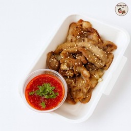 เซตซิกเนเจอร์หมูสามสหาย