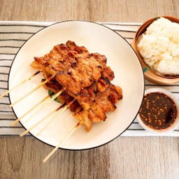 ชุดอิ่มมินิ-หมูปิ้งโบราณ 3 ไม้ + ข้าวเหนียว 1