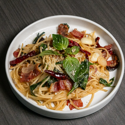 สปาเก็ตตี้พริกแห้ง