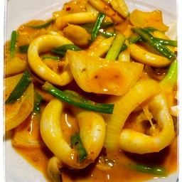 หมึกผัดไข่เค็ม