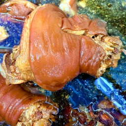 ขาหมู [กับข้าว]