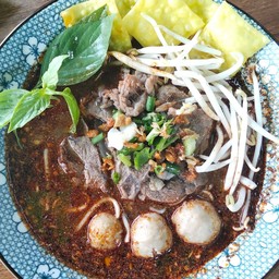 ก๋วยเตี๋ยวเนื้อ ต้มยำ น้ำตก