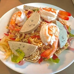 ยำเด้งกุ้งนัว by พ่อบ้าน