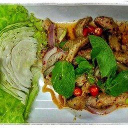 น้ำตกคอหมูย่าง