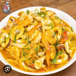 ทะเลผัดผงกระหรี่