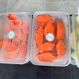 จิ้มเกลือผลไม้พร้อมทาน