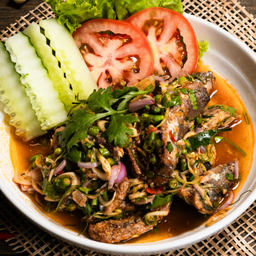 ยำปลากระป๋อง