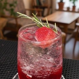 Strawberry Soda  ~ Soda Dâu Mát Lạnh