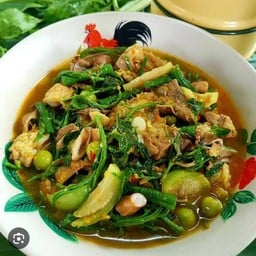 แกงแคหมู