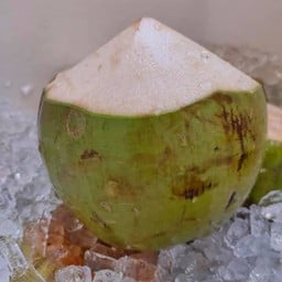 ซุ้มมะพร้าวปั่นนมสด สาขาตลาดรถไฟบางพระชลบุรี