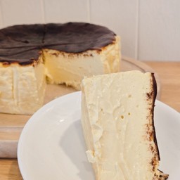 ชีสเค้กหน้าไหม้