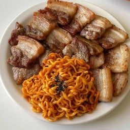 มาม่าสไปซี่หมูย่าง