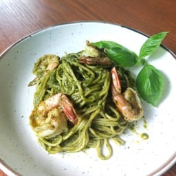 พาสต้า ซอสเพสโต้ ใส่กุ้ง สูตรลับมาริโอ