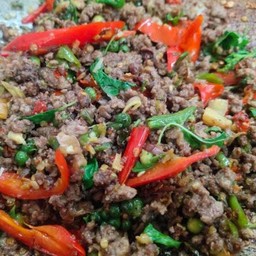 ผัดเผ็ดนกแซ่บๆ