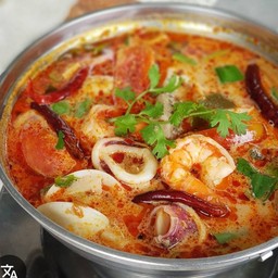 ต้มยำทะเลน้ำข้น Tom Yum sea food