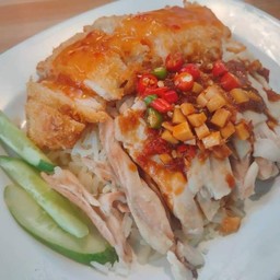 ณรงค์ ก๋วยเตี๋ยวไก่มะระ ซุปเปอร์ชิป ไสไทย