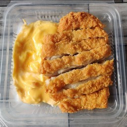 ข้าวไก่ทอดไข่ข้น (ไก่ใหญ่)