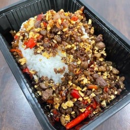 เอาว่ะ หมูคั่วพริกเกลือ