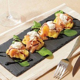 บูร์ราต้า พาร์มาแฮม สับปะรดภูแล/ตามฤดูกาล