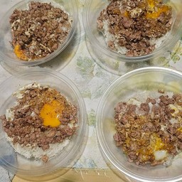 ข้าวหน้าหมูสับไข่ตอก