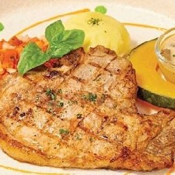 สเต็กหมูพอร์คชอปคุโรบูตะ