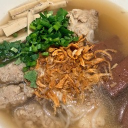 4จั๊บอุบล