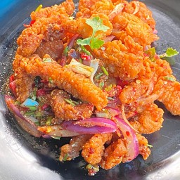 ยำไก่แซ่บ