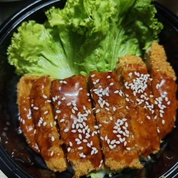 ข้าวไก่ทอดกรอบซอสเกาหลี@ซอยกระโดน 1