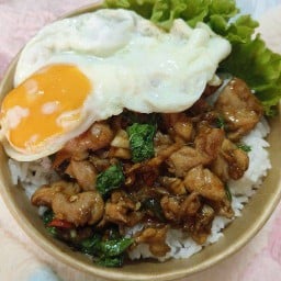 กินแก้มตุ่ย อาหารตามสั่ง&หมี่ไก่แซ่บ