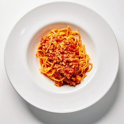 สปาเก็ตตี้ผัดซอสมะเขือเทศ