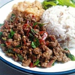 ร้าน พ.เพื่อน อาหาร2ภาค 4 จันทร์นิเวศน์3