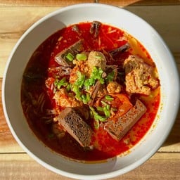 ขนมจีนน้ำเงี้ยว ลำขนาด ตลาดโกกิน