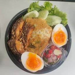 ข้าวปลานิลแกะ + ห่อหมกย่าง + ไข่เป็ดยางมะตูม