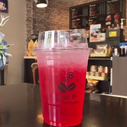 แดงมะนาวโซดาเย็น