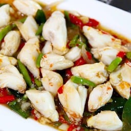 ปูก้อนผัดพริกขี้หนู