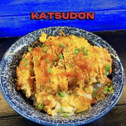 ข้าวหน้าหมูทอดไข่