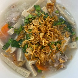 ก๋วยจั๊บญวน  หมู   หมูยอ