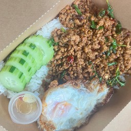 กะเพราถาดเนื้อสับ Size Mแถมไข่ดาว1ฟอง