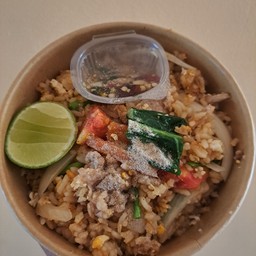 ข้าวผัดรถไฟ