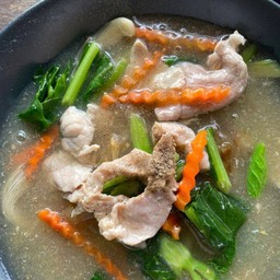 ราดหน้าหมู