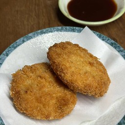 มันฝรั่งบดชุบเกล็ดขนมปังทอด