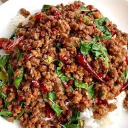 กะเพราเนื้อโคขุน