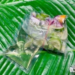 ผักและอาจาด