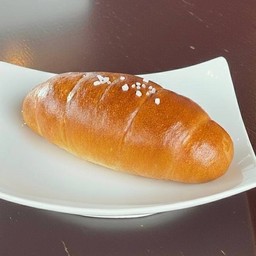 Shio Pan (ขนมปังเกลือ)