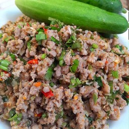 ลาบหมูราดข้าว