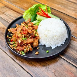 หมูสามชั้นคั่วพริกเกลือ