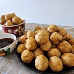 ลูกชิ้นปลาเยาวราช อู้ฟู่ หน้าหมู่บ้านเฟื่องฟ้าวิลล่า 9 เฟส6 ซอยมังกร-ขันดี