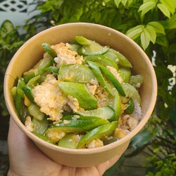 ข้าวแตงกวาผัดไข่