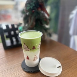 Coconut Matcha Latte