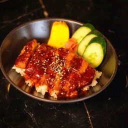 ข้าวหน้าหมูทอดทงคัตสึ